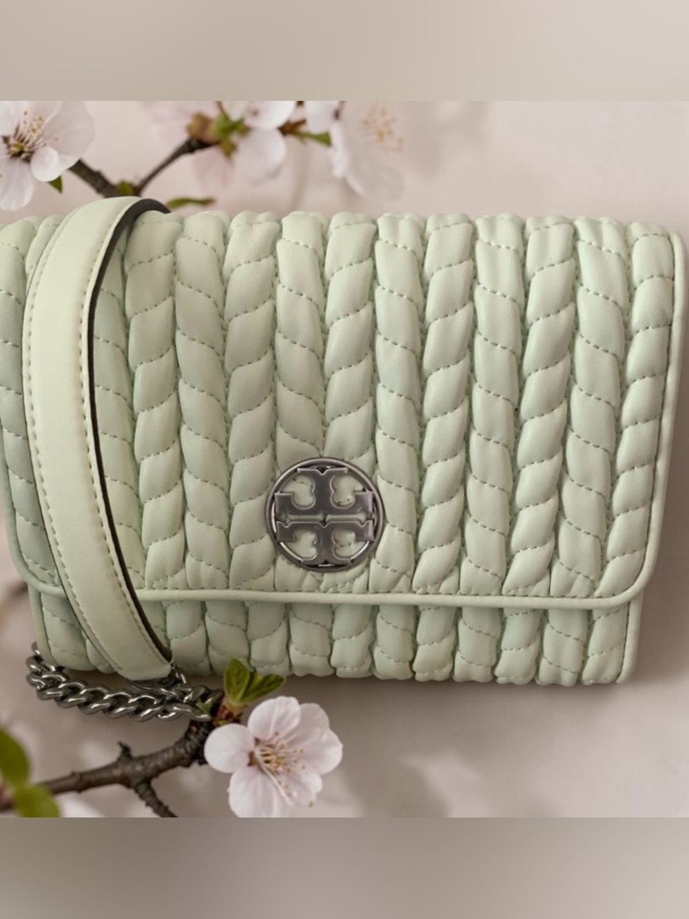 TORY BURCH RARE WILLA RUCHED CHAIN CROSSBODY WALLET MEADOW MIST